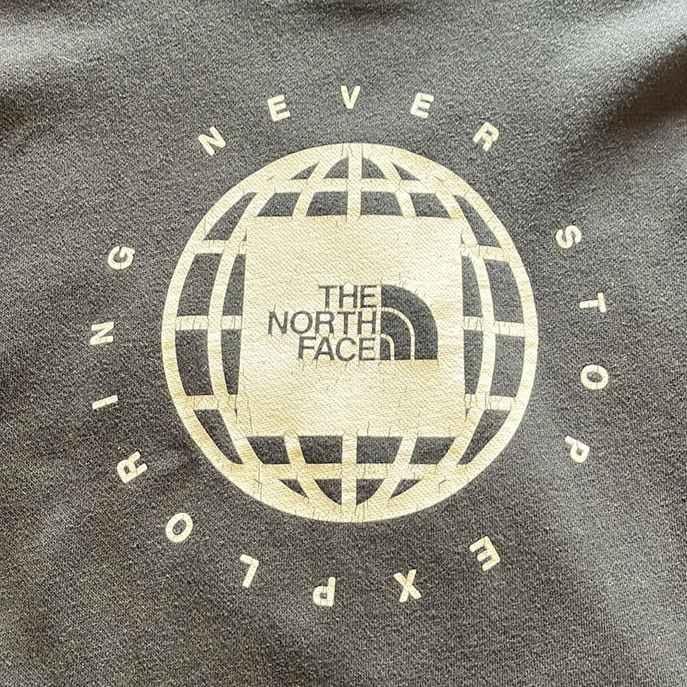 The North Face-XXL-Black- Hoodie-never stop exploring logo-hooded sweatshirt. - Picture 5 of 16
